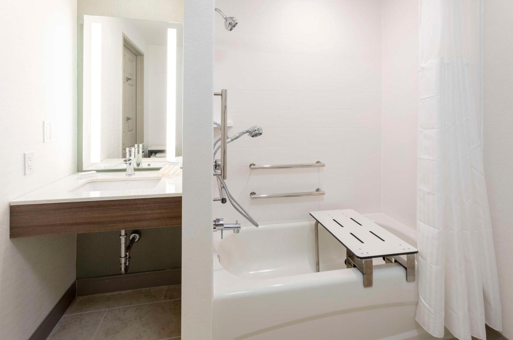 Hilton Garden Inn Minneapolis Saint Paul-Shoreview Экстерьер фото